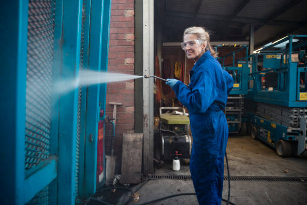 Best Rust Removal  in Ironwood, MI